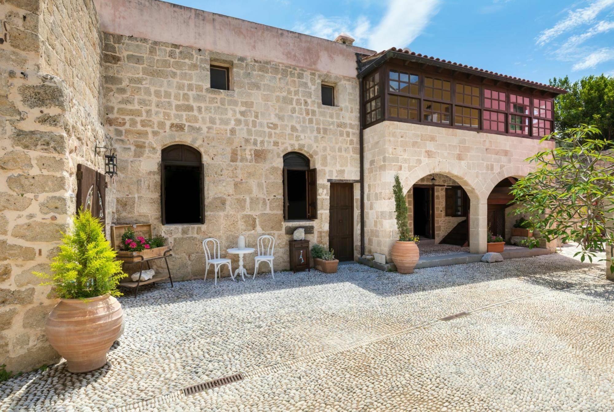 Saint Artemios Hotel And Oriental Suites Rhodes City Dış mekan fotoğraf